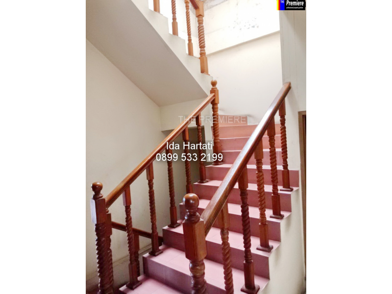 Rumah 3 Lantai SHM Di Jalan Tabing Gunung Sahari Jakarta Pusat