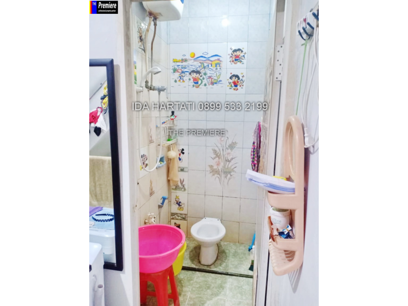 Rumah 3 Lantai Dwiwarna Siap Huni Jakarta Pusat