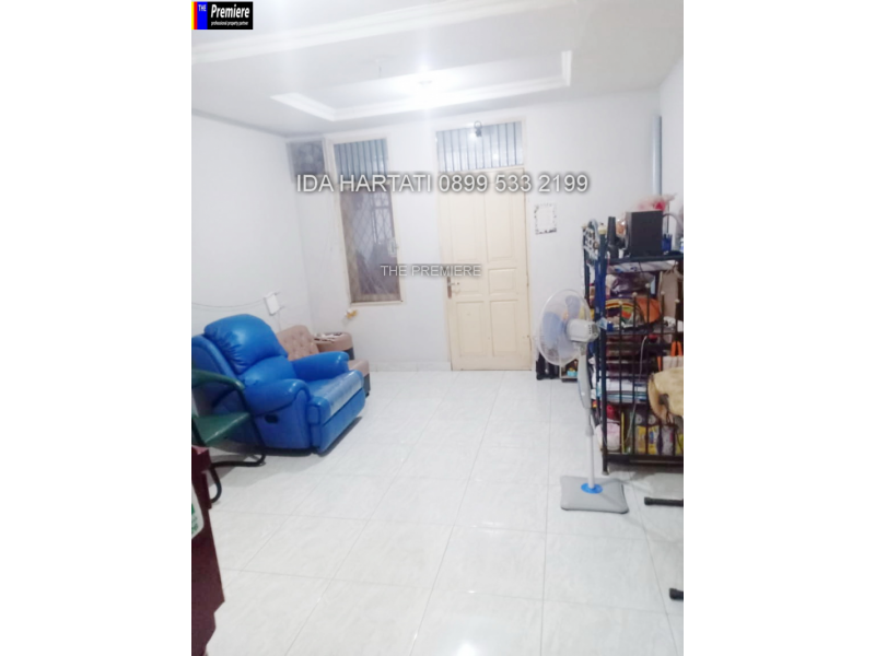 Rumah 3 Lantai Dwiwarna Siap Huni Jakarta Pusat