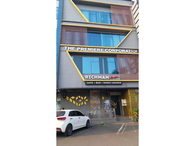 Dijual RICHMAN LOUNGE Kelapa Gading