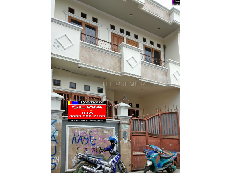 Rumah 2.5 Lantai Rapi Hidup Baru Pademangan Jakarta Utara