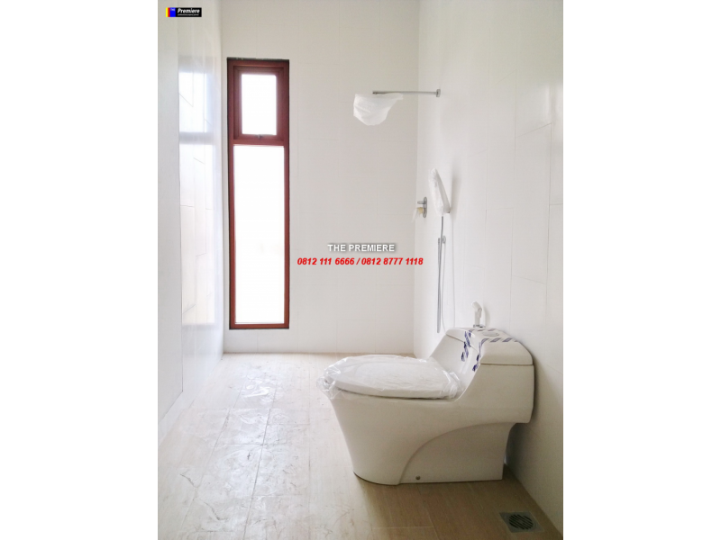 Rumah Kelapa Cengkir Timur Kelapa Gading Jakarta Utara, Minimalis Scotland, Baru !!