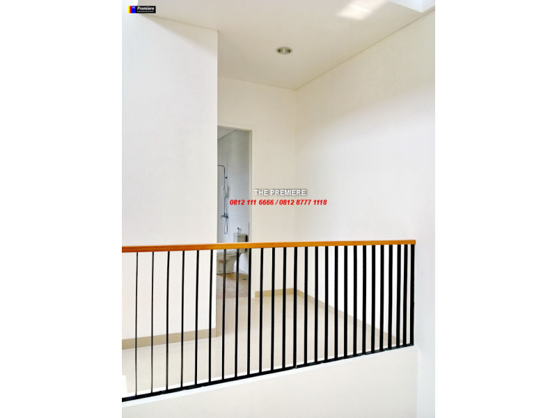 Rumah Kelapa Cengkir Timur Kelapa Gading Jakarta Utara, Minimalis Scotland, Baru !!