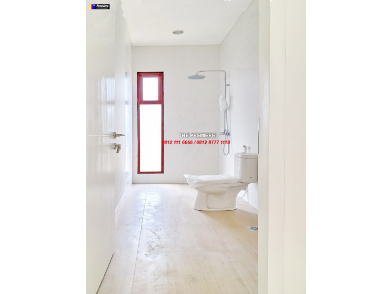 Rumah Kelapa Cengkir Timur Kelapa Gading Jakarta Utara, Minimalis Scotland, Baru !!