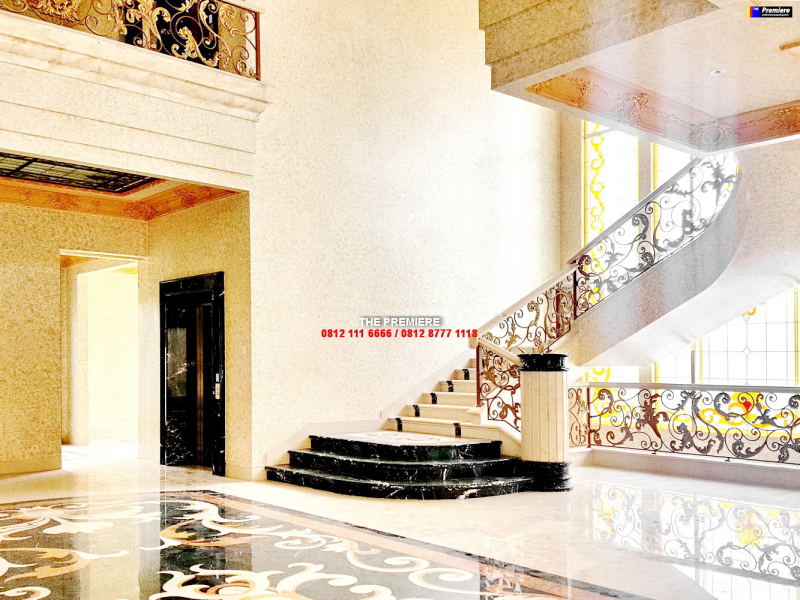 Rumah Bukit Gading Villa Kelapa Gading, Jakarta Utara (Villa Kuta)