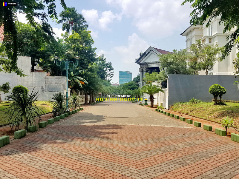Rumah Bukit Gading Villa Kelapa Gading, Jakarta Utara (Villa Kuta)