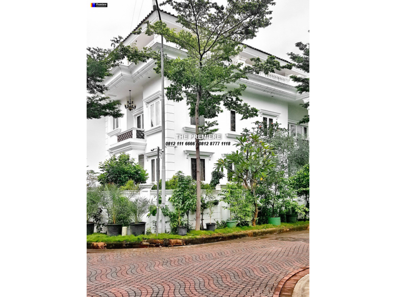 Rumah Artha Gading Villa Kelapa Gading, Jakarta Utara, Model American Style