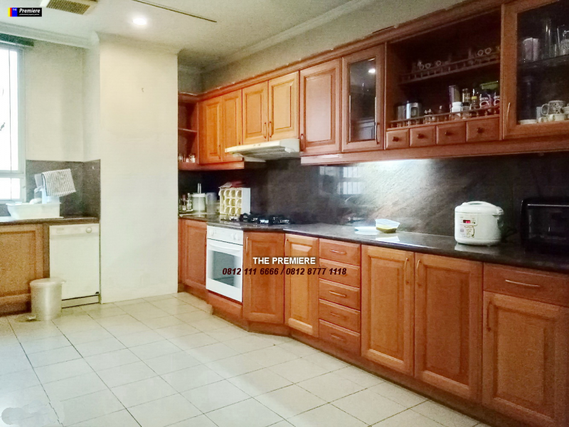 Apartemen Simpruk Teras Kebayoran Lama, Jakarta Selatan, Penthouse Full Furnished !!