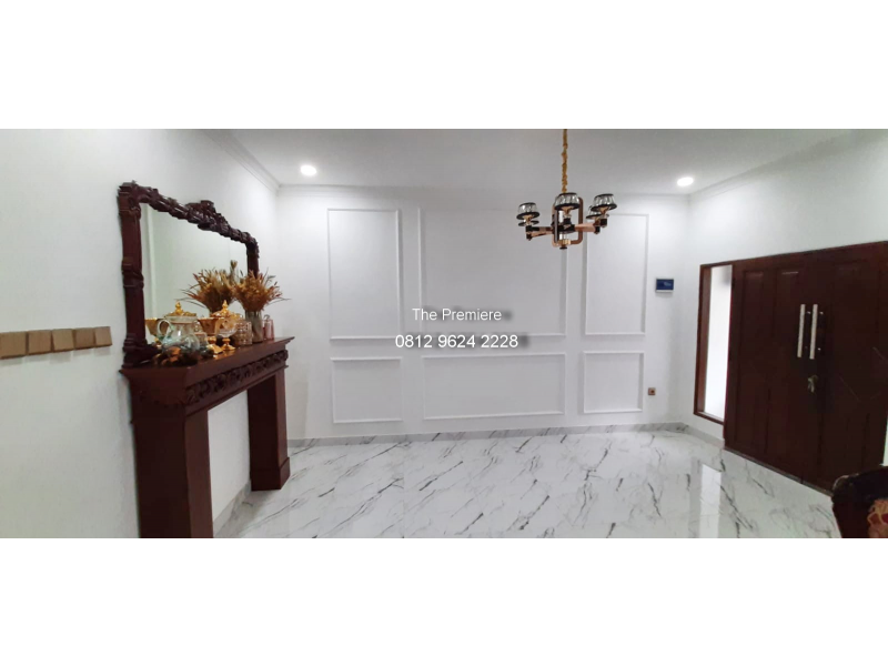 Dijual rumah furnished di kelapa gading