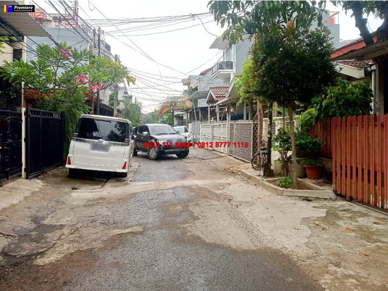 Rumah Disewakan Kelapa Puan, Kelapa Gading, Jakarta Utara BARU RENOVASI !!