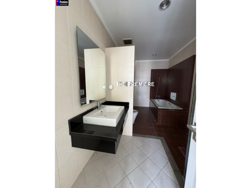 Rumah Mewah Grand Orchard, Kelapa Gading, Jakarta Utara