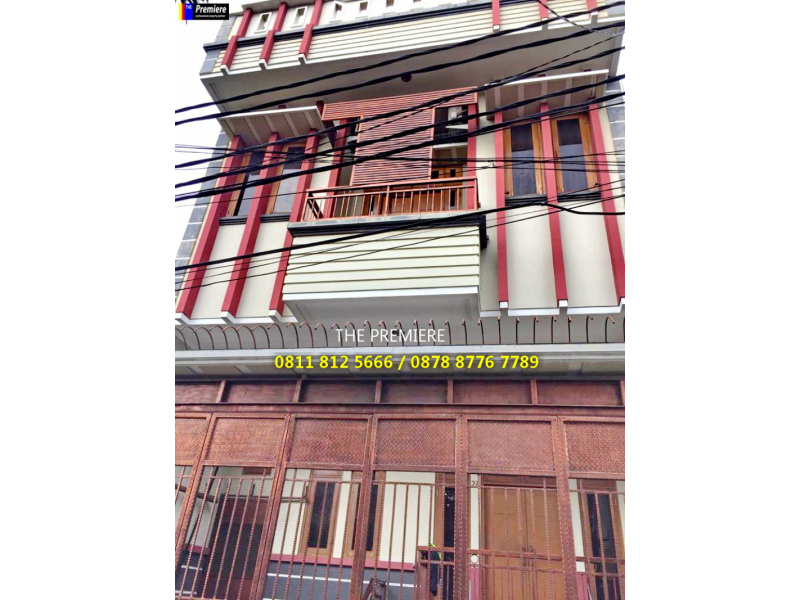 Disewa Murah Rumah 3 Lantai di BCS Kelapa Gading