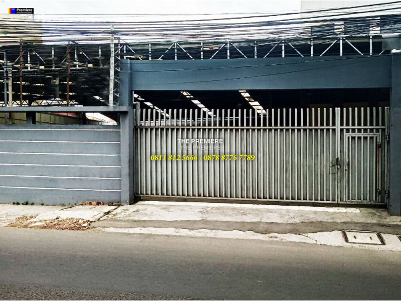 DIJUAL exBENGKEL SHOWROOM MOBIL JALAN RAYA LETJEN SOEPRAPTO JAKARTA PUSAT
