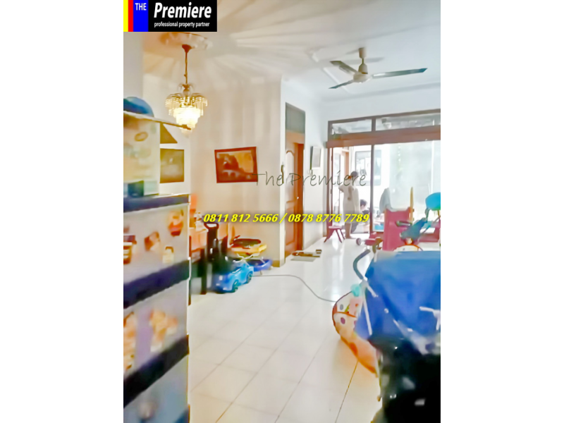 DIJUAL RUMAH DI JALAN KELAPA SAWIT JALANAN BESAR