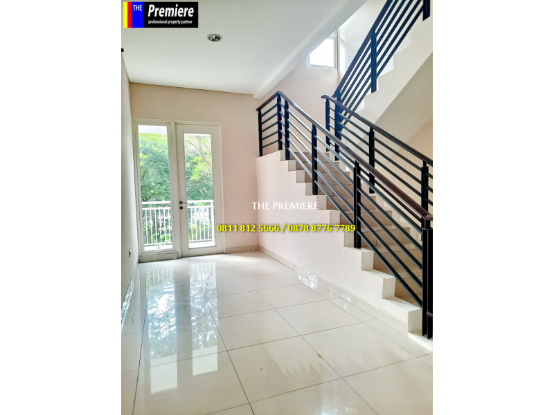 Rumah Sherwood Kelapa Gading Jakarta Utara View Pool di Apartemen Sherwood