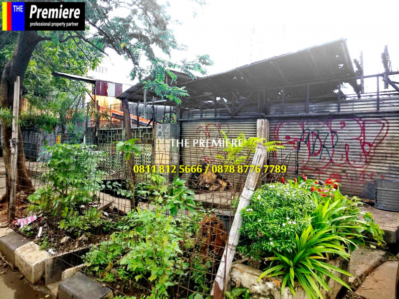Kavling Pangeran Jayakarta Jakarta Barat di Jalan Utama