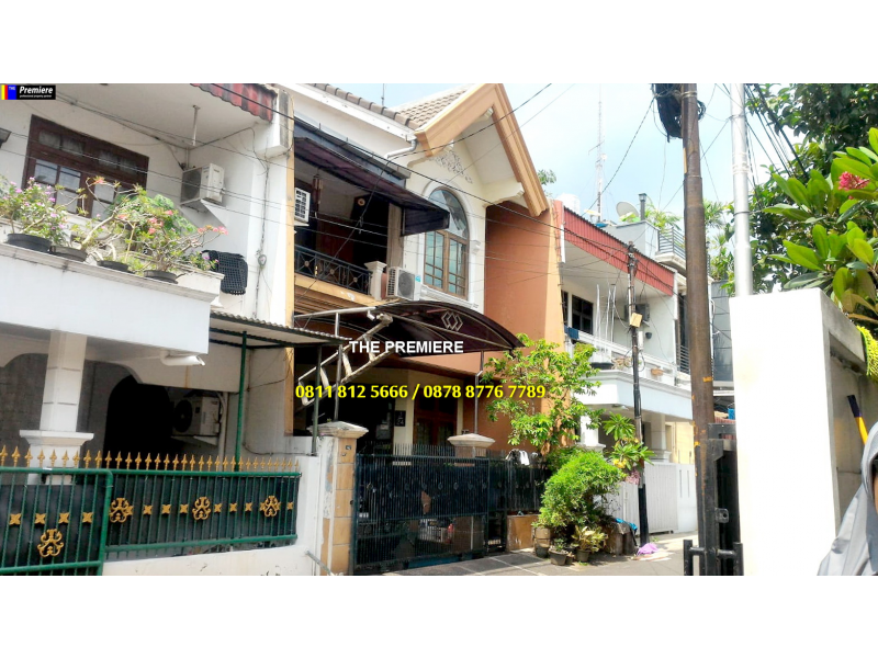 Rumah Kayu Putih Jakarta Timur