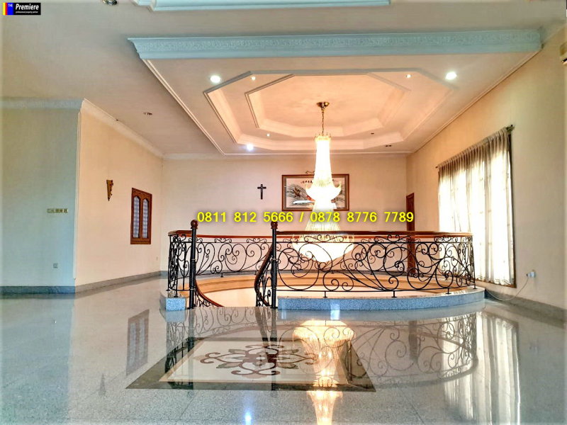 Rumah Sunter Paradise Tahap 2 Tusuk Sate Depan Taman