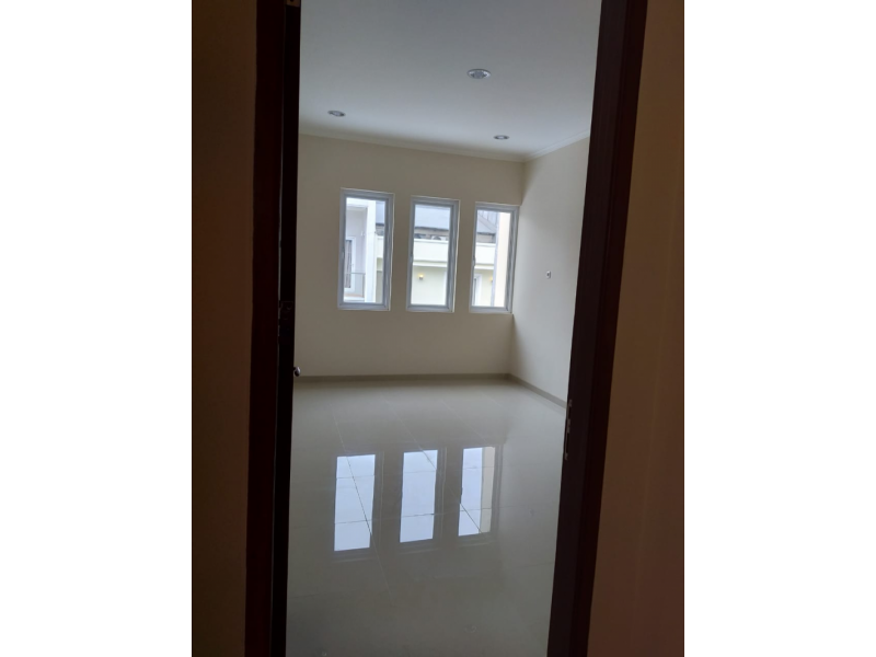 Rumah Disewakan di Hybrida, Kelapa Gading