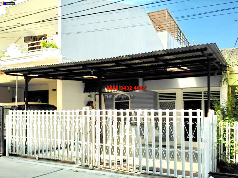 RUMAH DISEWAKAN: DISEWAKAN RUMAH STANDARD JANUR KUNING KELAPA GADING UNFURNISHED !! KELAPA GADING, JAKARTA UTARA (PW)
