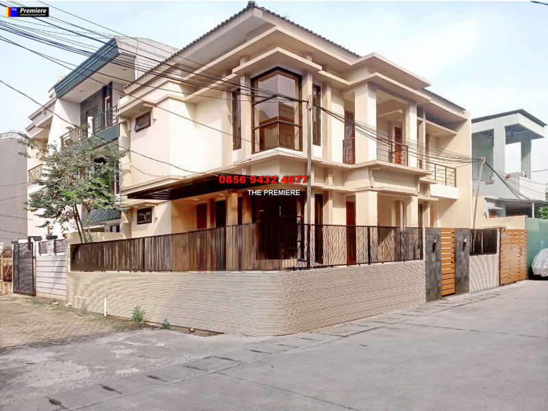RUMAH DISEWAKAN: DISEWAKAN RUMAH HOOK BARU RENOVASI DI GADING SURYA (PE)  Kelapa Gading Jakarta Utara