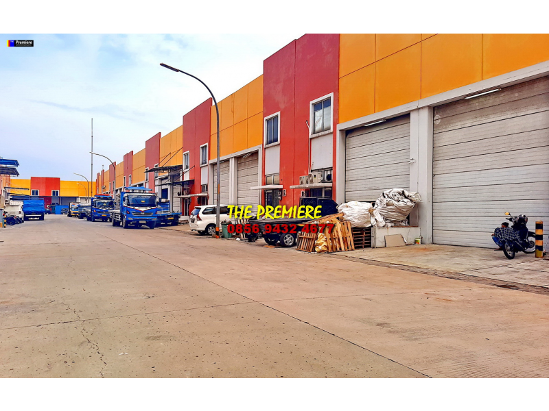 GUDANG DIJUAL: DIJUAL MURAH GAK PAKE TAWAR2 GUDANG GREEN SEDAYU BIZPARK CAKUNG (AA)