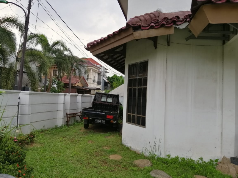 Rumah mewah dijual jl Kayu Putih Utara