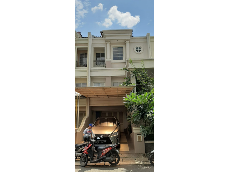 Dijual Rumah jl Gading Grande