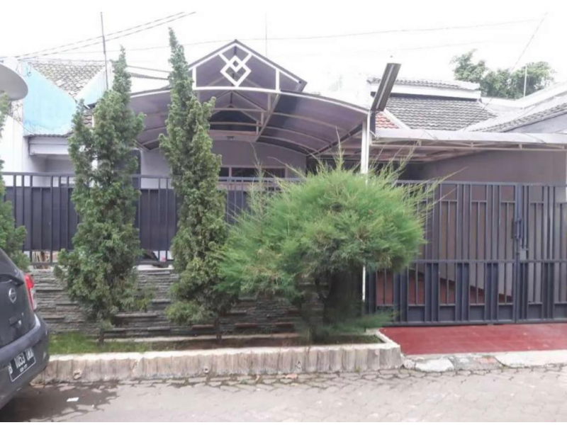 Dijual rumah hitung tanah Di gading griya Lestari