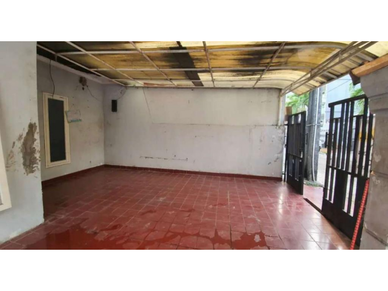 Dijual rumah hitung tanah Di gading griya Lestari